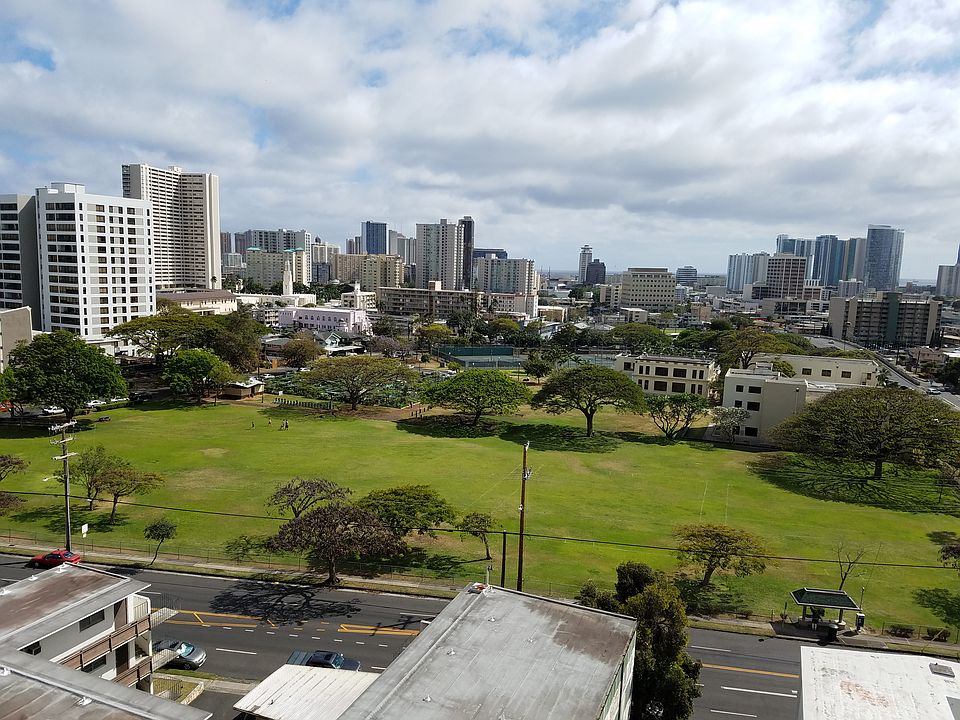 Makiki district park is across st from condo.