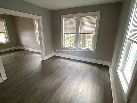 5th image of 110 Markland Ave