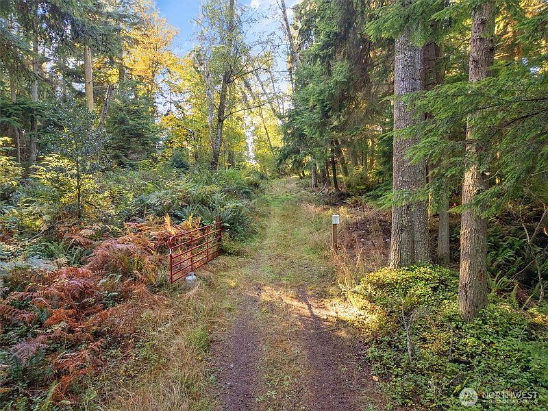 2nd image of 4530 Smugglers Cove Rd Road