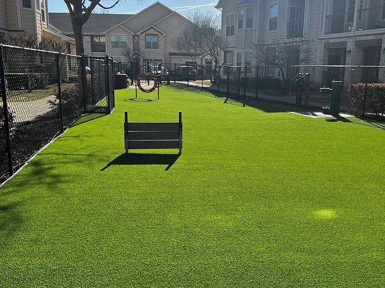 Trinity Bell Gardens Apartments — Photo 18