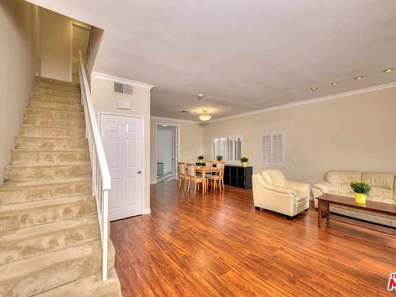 4th image of 2405 34th St Unit 4