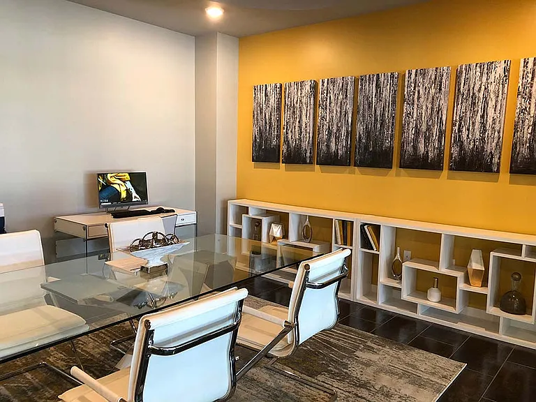 1400 Russell Apartments — Photo 8
