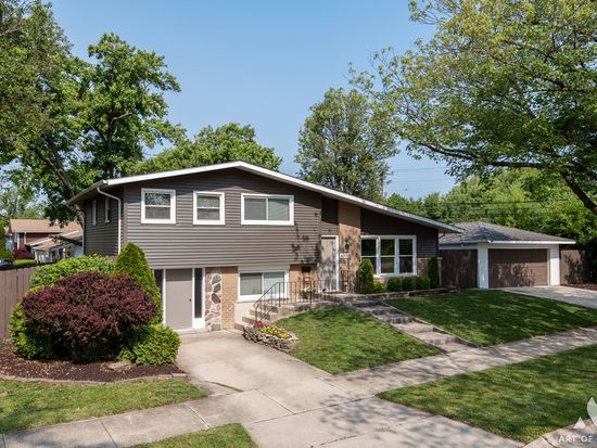 5700 Grange Ave, Oak Forest, IL 60452