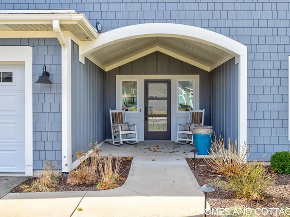 170 Prairie View Ct, Holland, MI 49424