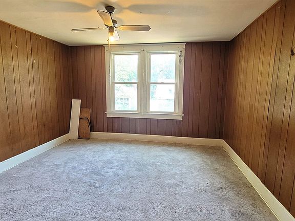 3rd image of 1652 S Linwood Ave