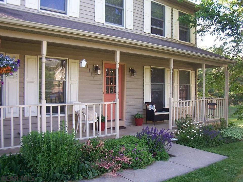 2nd image of 1411 Charles St