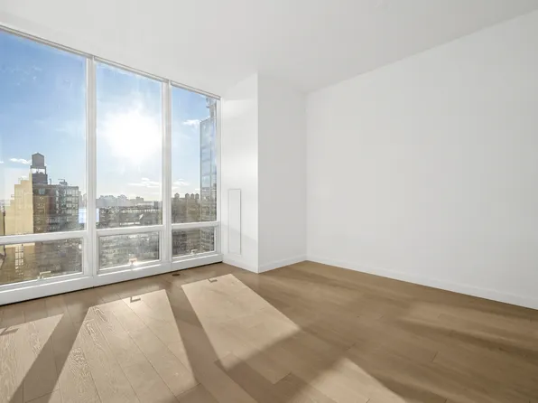 15 Hudson Yards image 1 of 6