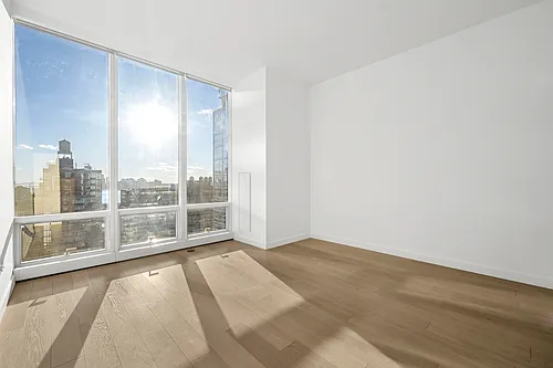 15 Hudson Yards Photo 1