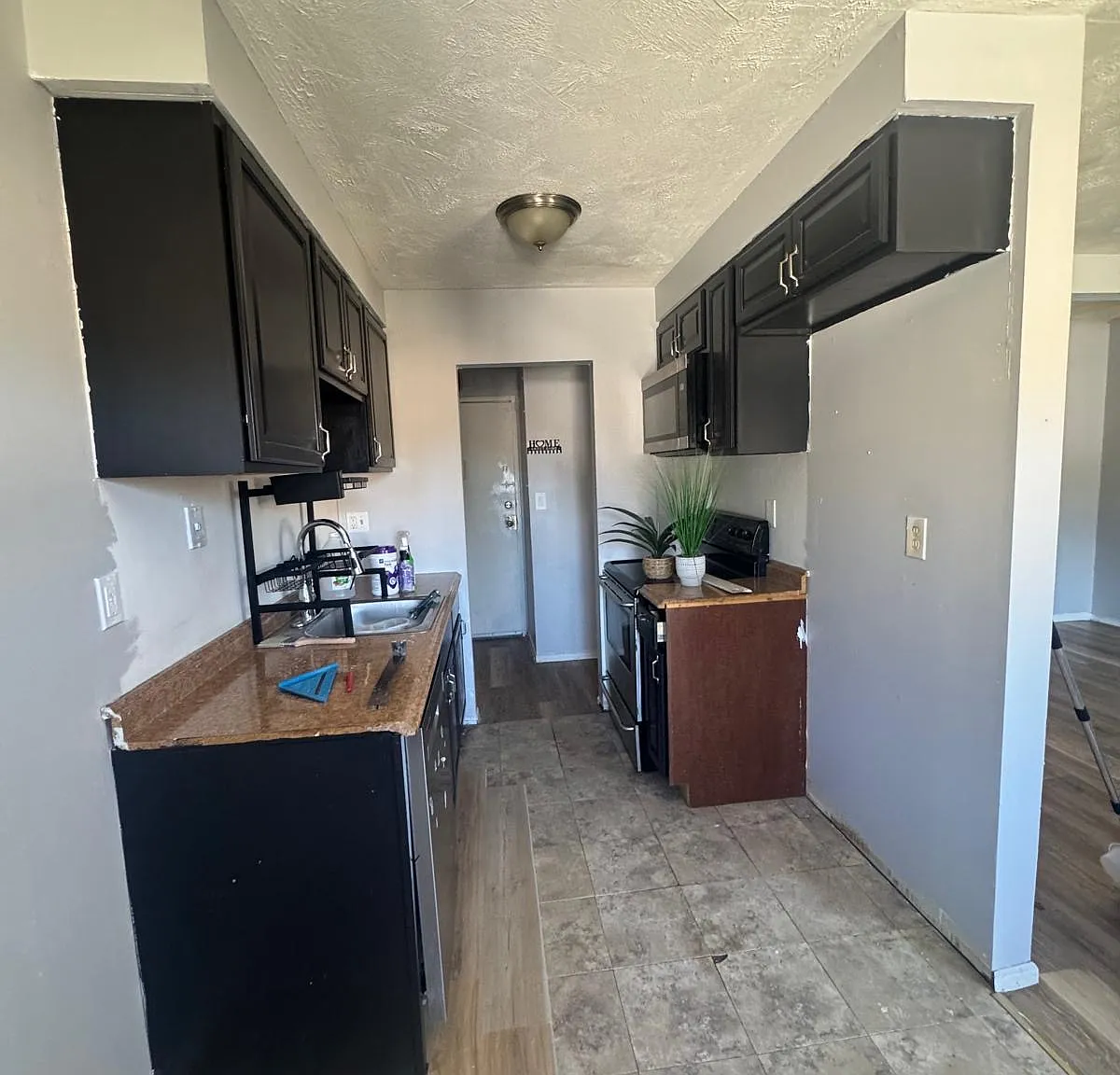 1 bed, 725 sqft, $1,650 — Photo 1