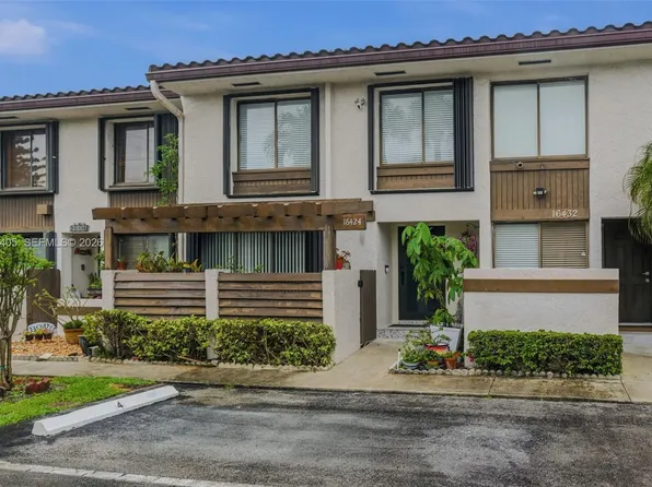 16424 NE 26th Ave #4, North Miami Beach, FL 33160
