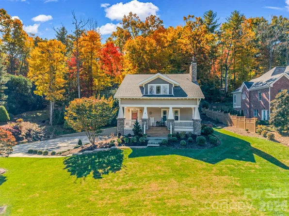 376 Scarlet Tanager Ct, Arden, NC 28704
