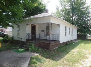 330 Nebeker St, Clinton, IN 47842