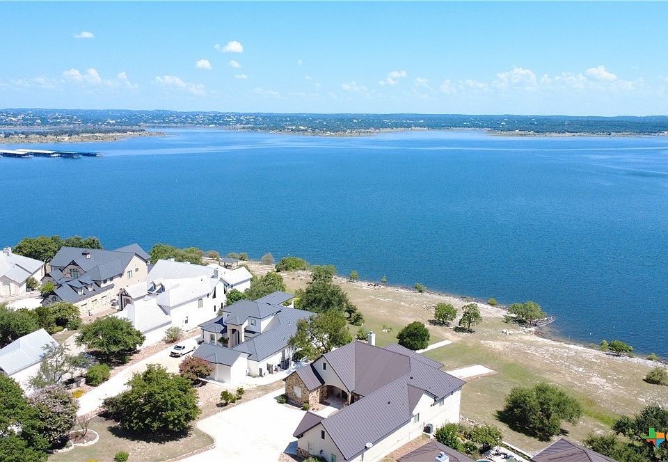 1st image of 523 Oak Shores Dr
