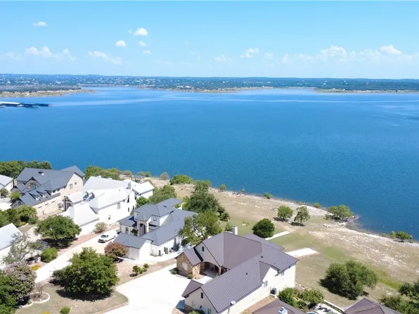 523 Oak Shores Dr, Canyon Lake, TX 78133
