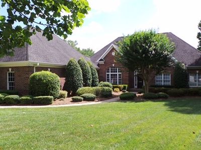 8210 Malibu Pointe Ln, Denver, NC, 28037