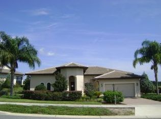 5411 Emerald Bay Ln, Lady Lake, FL 32159