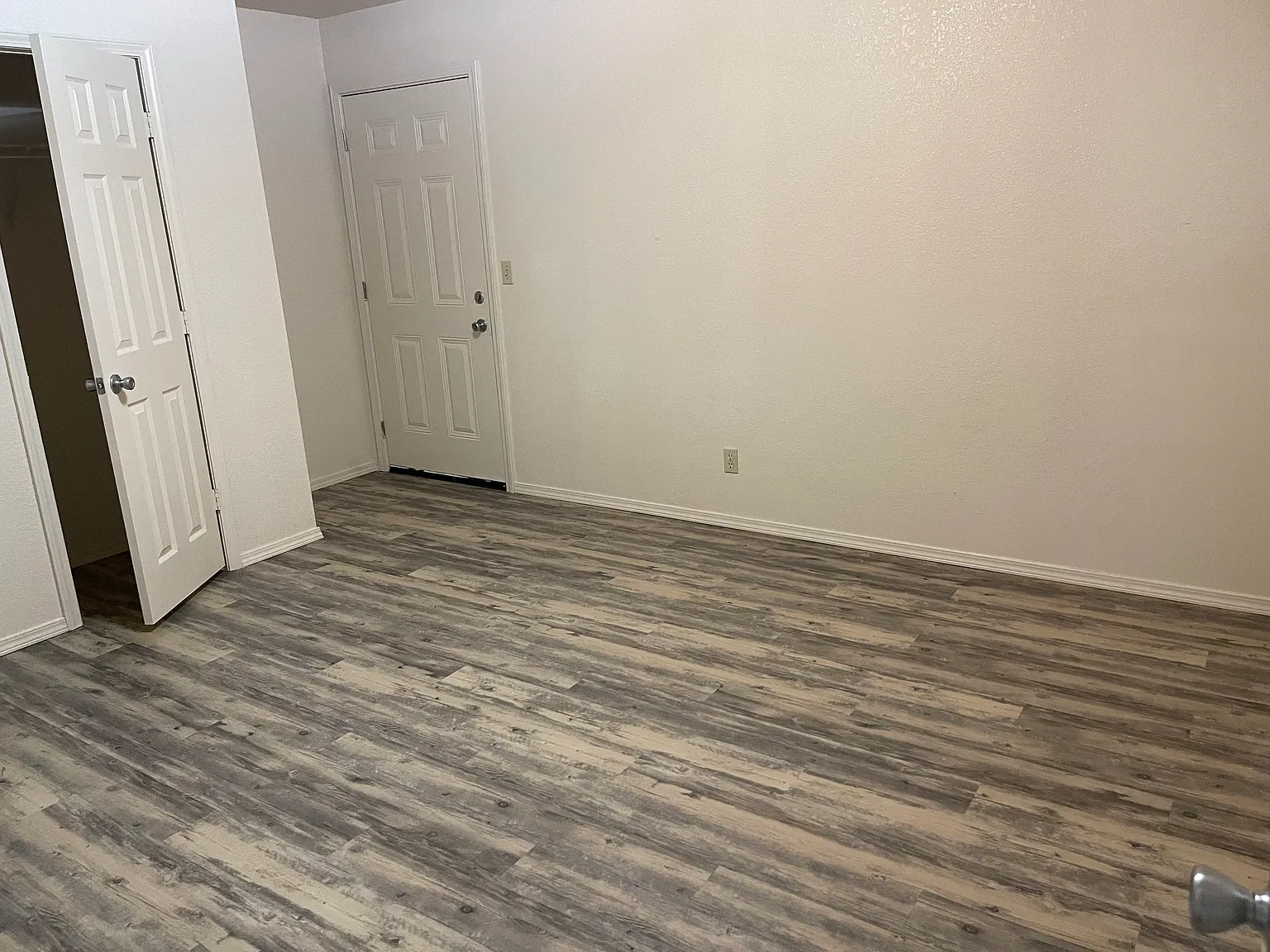 1 bed, 650 sqft, $750 — Photo 3