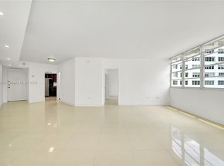 801 Brickell Bay Dr APT 1562, Miami, FL 33131