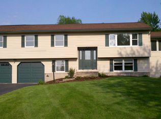 292 Salt Rd, Webster, NY 14580