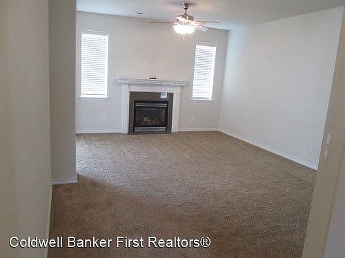 3rd image of 619 SE Kiwanis Dr