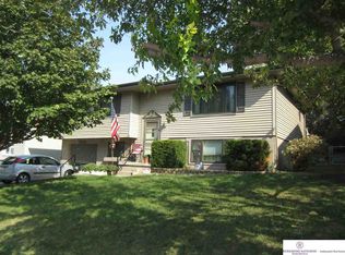 13536 Redwood St, Omaha, NE 68138