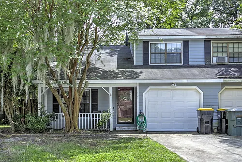 121 Holland Park Cir Photo 1