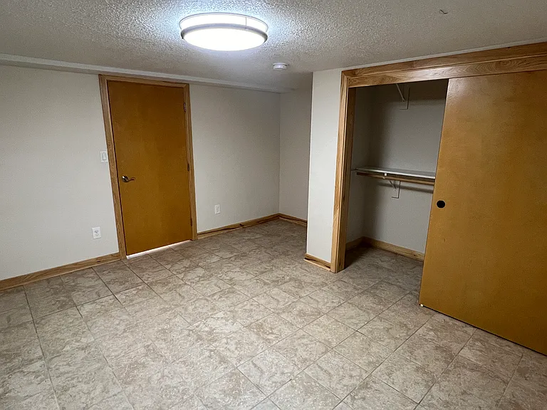 864 9th Ave SE #1 — Photo 10