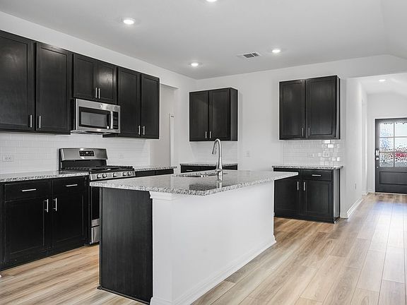 4th image of 14113 Matterod Dr