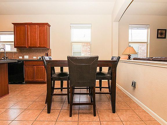 5th image of 3211 Carriage Cove Ct