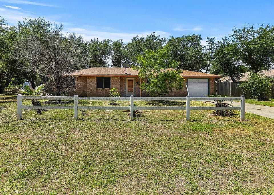 1st image of 107 Greenway Ln