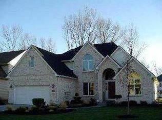 8923 Cedar Bend Rd, Sylvania, OH 43560