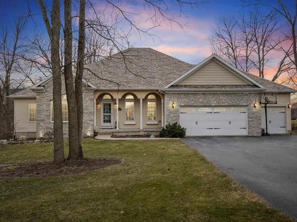 1316 Sunrise Ln, Port Byron, IL 61275
