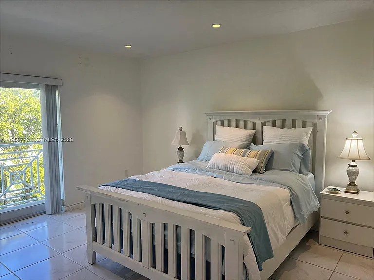 255 Sunrise Dr #308 — Photo 10