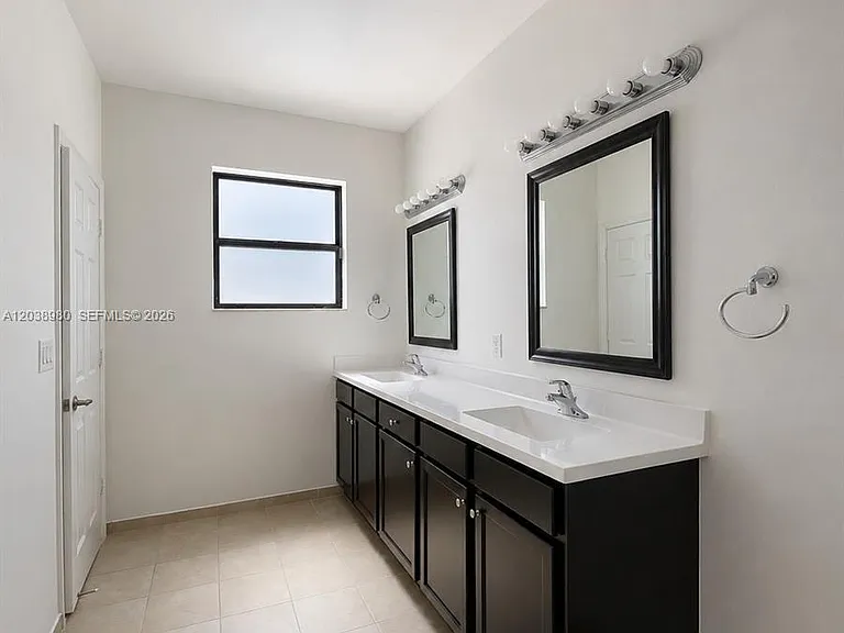 11725 SW 150th Pl #11725 — Photo 15