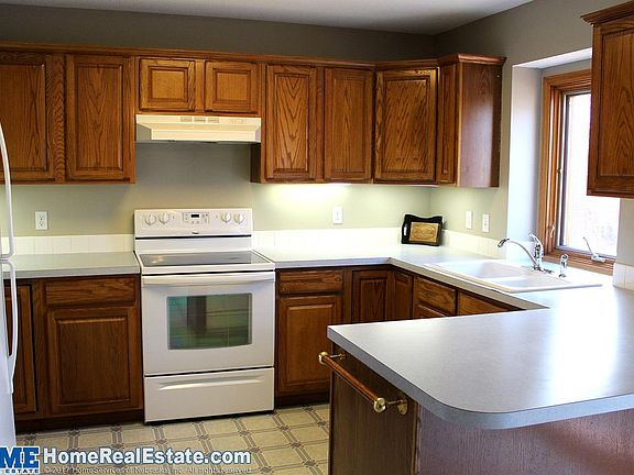 3rd image of 3335 Jamestown Ln
