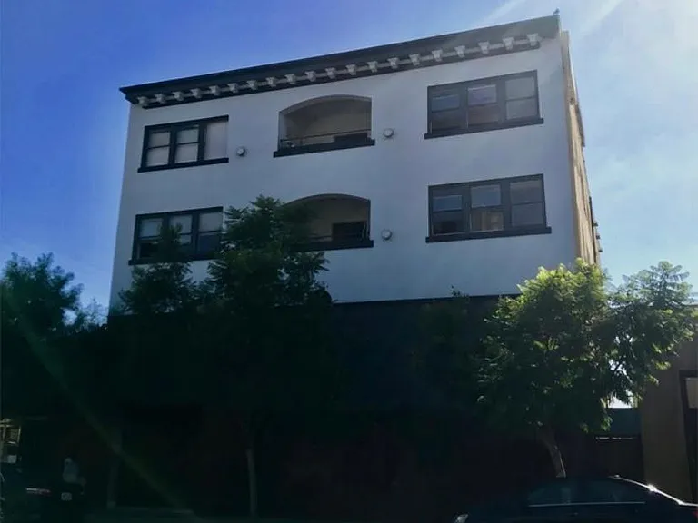 2171 Logan Ave #12 — Photo 10