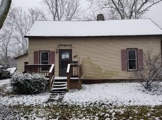 414 W Elizabeth, Paris, IL 61944