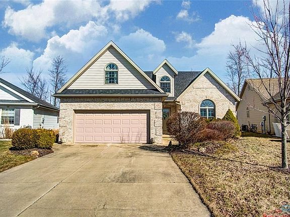 2nd image of 1560 Plum Creek Dr