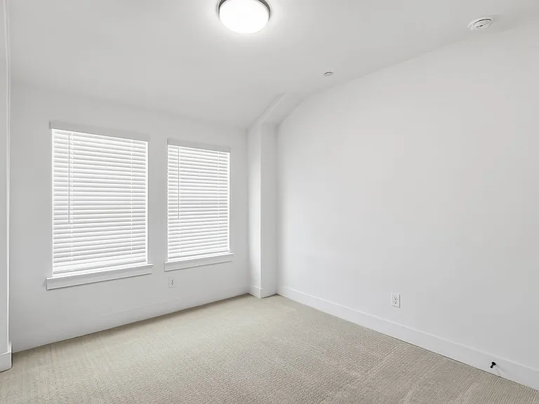 2525 Brunswick Way — Photo 18