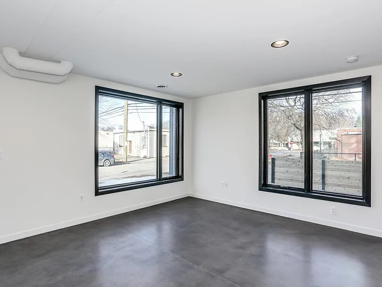 1720 Dover St — Photo 10