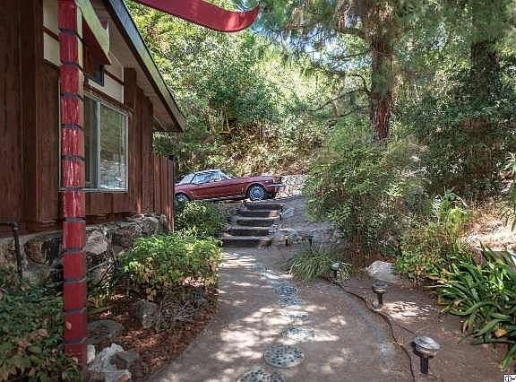 5th image of 2358 Jayma Ln
