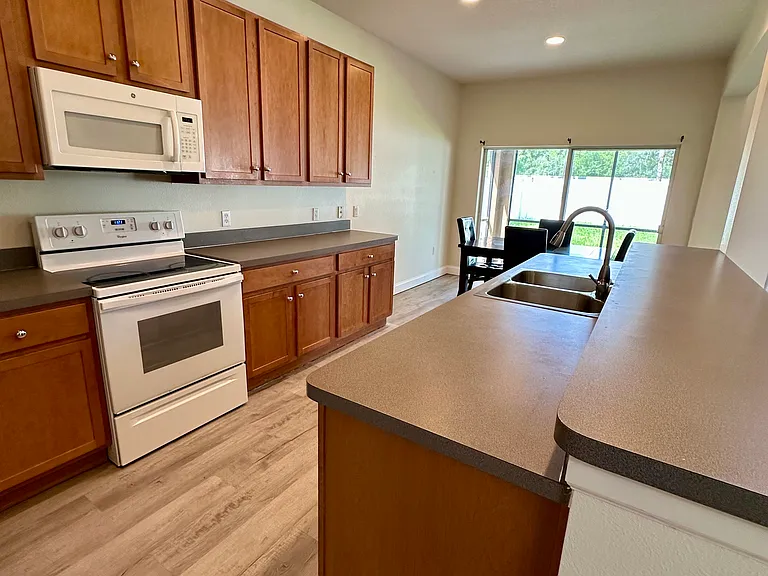 14227 Wake Robin Dr — Photo 11