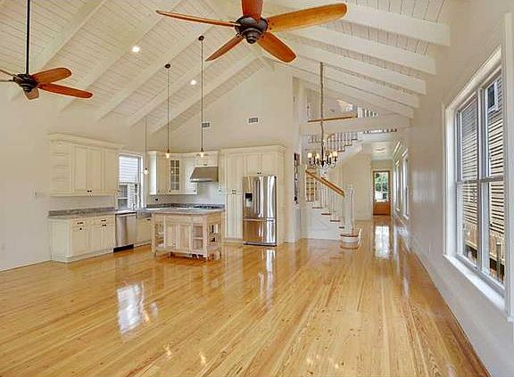 2nd image of 5520 Hawthorne Pl