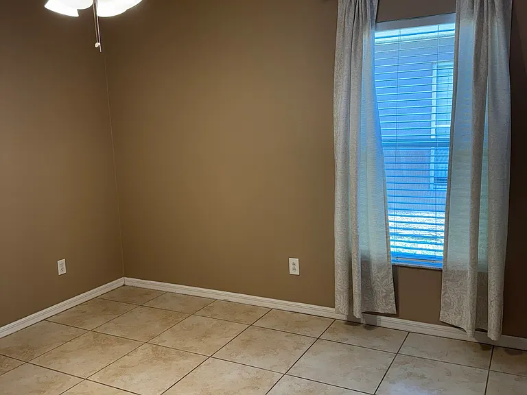 4058 Wilkes Dr — Photo 20