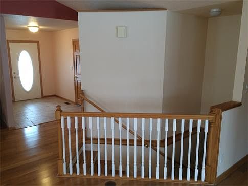 3rd image of 613 Onyx St