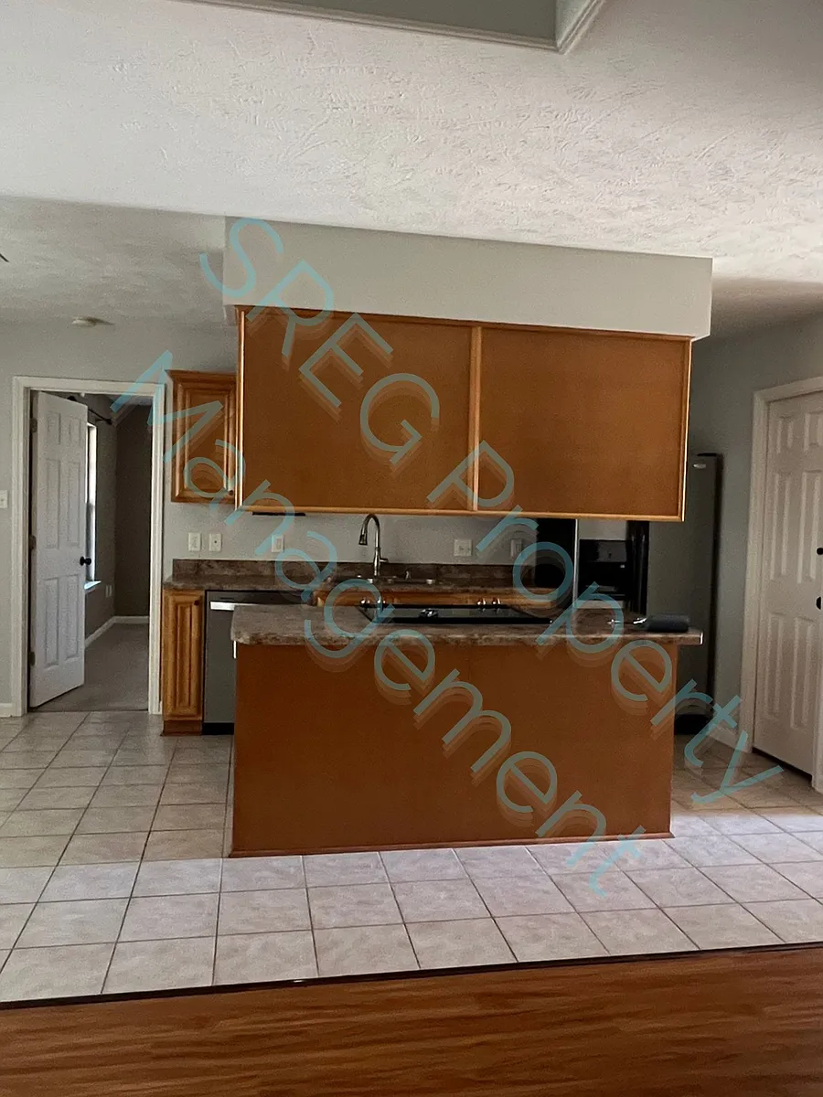 Building Photo - 1430 Angeline Dr
