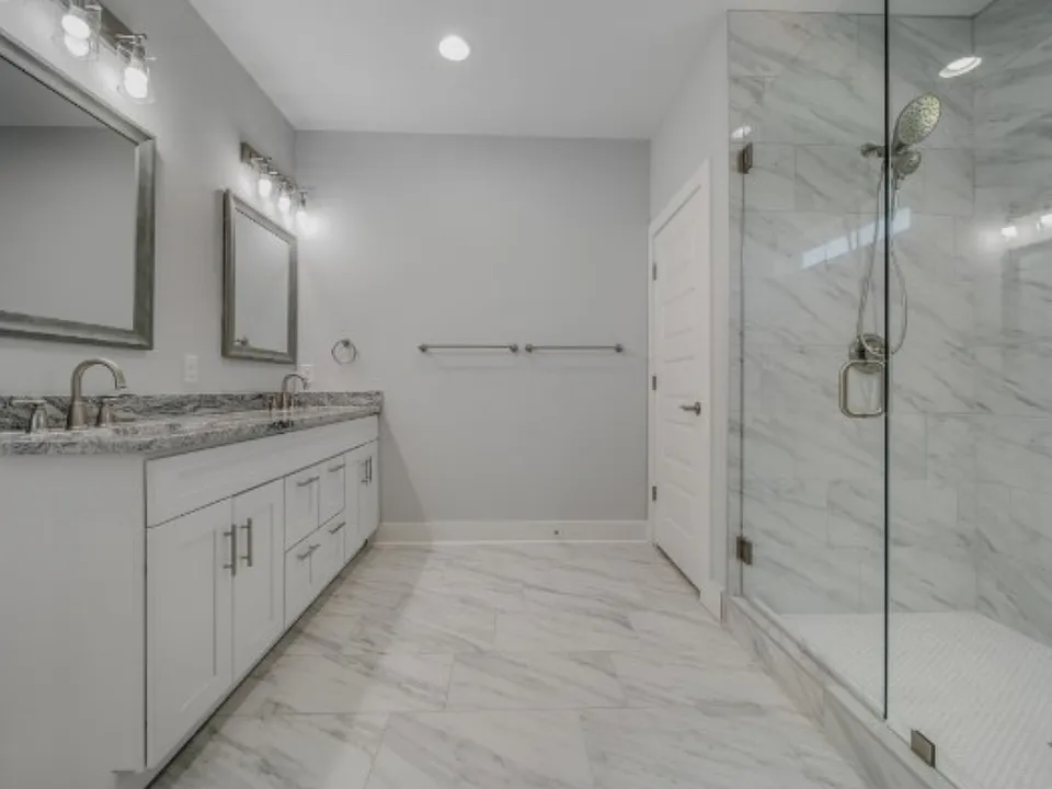 1119 Westchester Dr