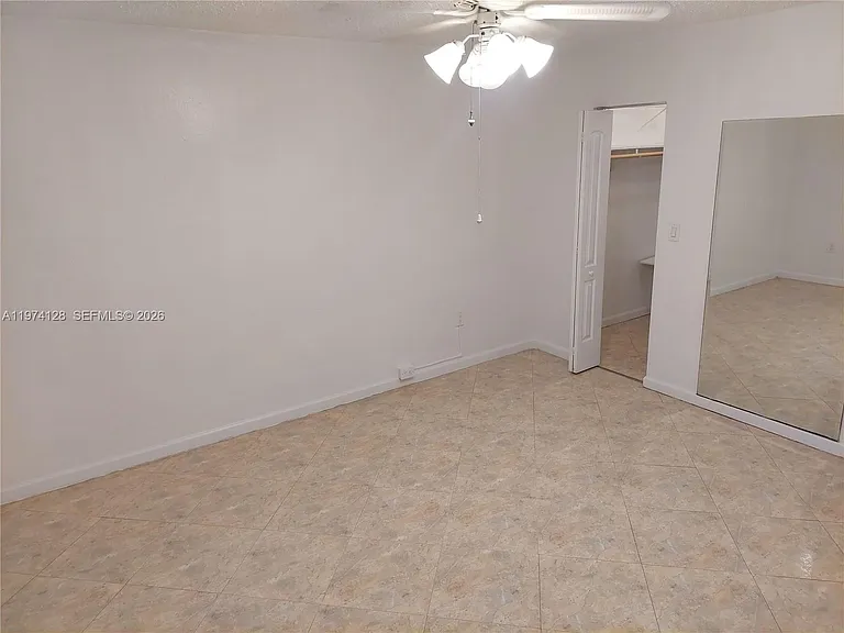 714 NE 10th St #103 — Photo 11