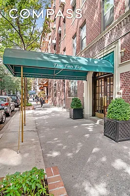 Sold by Compass | media 11