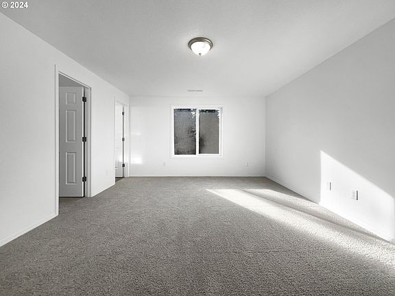 5th image of 3502 NE 163rd Ave